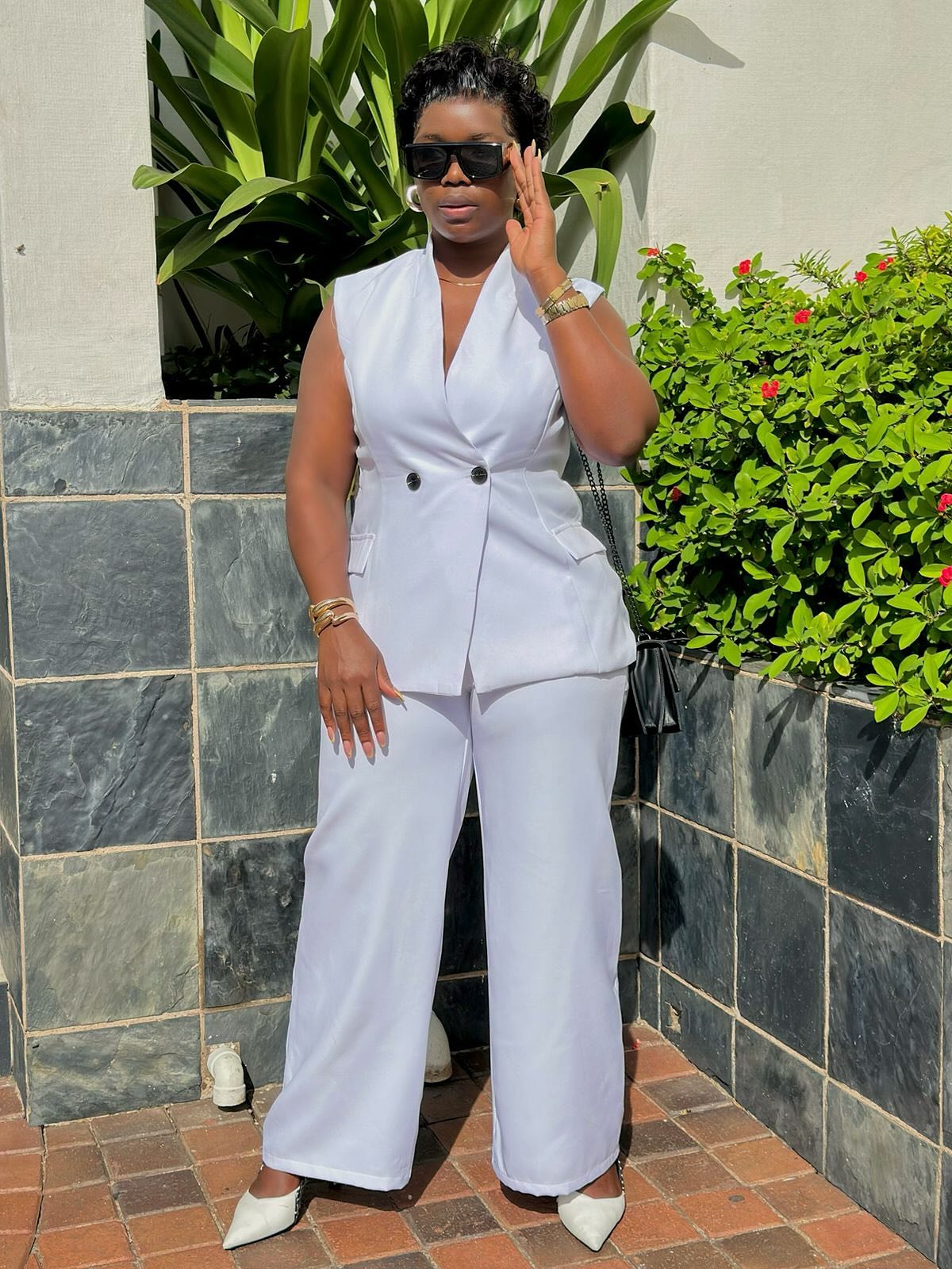 White Formal Sleeveless Suit