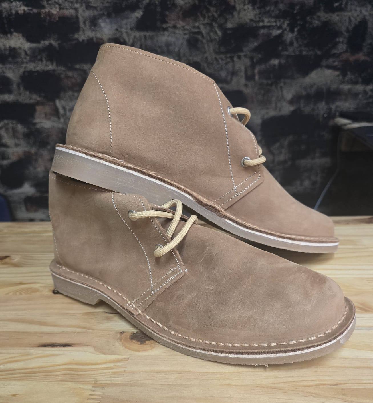 Men Lace Up Genuine Leather Vellies